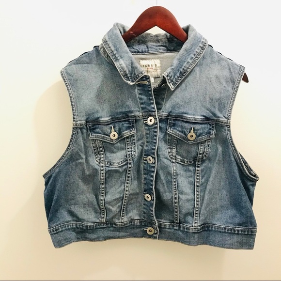 Torrid Medium Wash Cropped Denim Vest 2X - Picture 3 of 9